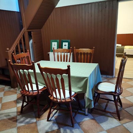 Nagy-Magyarorszag Park Bed & Breakfast Isztimér Eksteriør bilde
