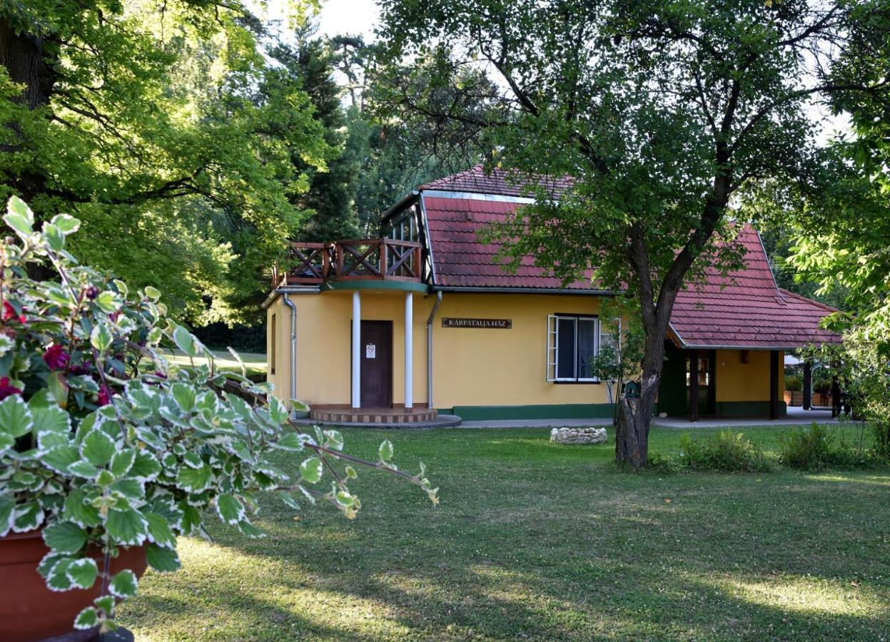 Nagy-Magyarorszag Park Bed & Breakfast Isztimér Eksteriør bilde