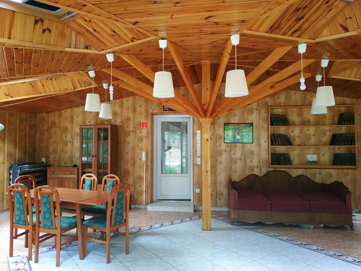 Nagy-Magyarorszag Park Bed & Breakfast Isztimér Eksteriør bilde