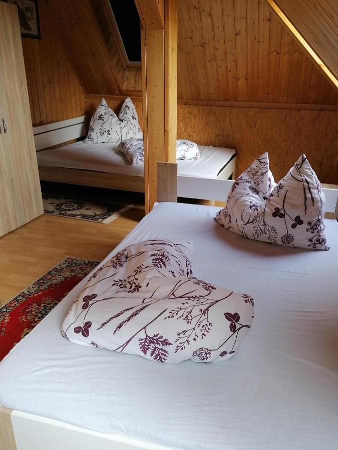 Nagy-Magyarorszag Park Bed & Breakfast Isztimér Eksteriør bilde